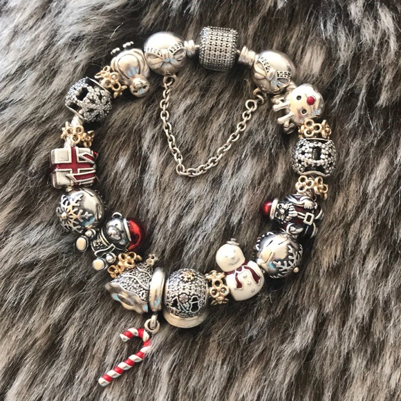 Pandora Rudolf Charm 🦌 - Picture 4 of 4